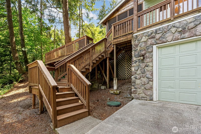61 Louise View Drive photo 2