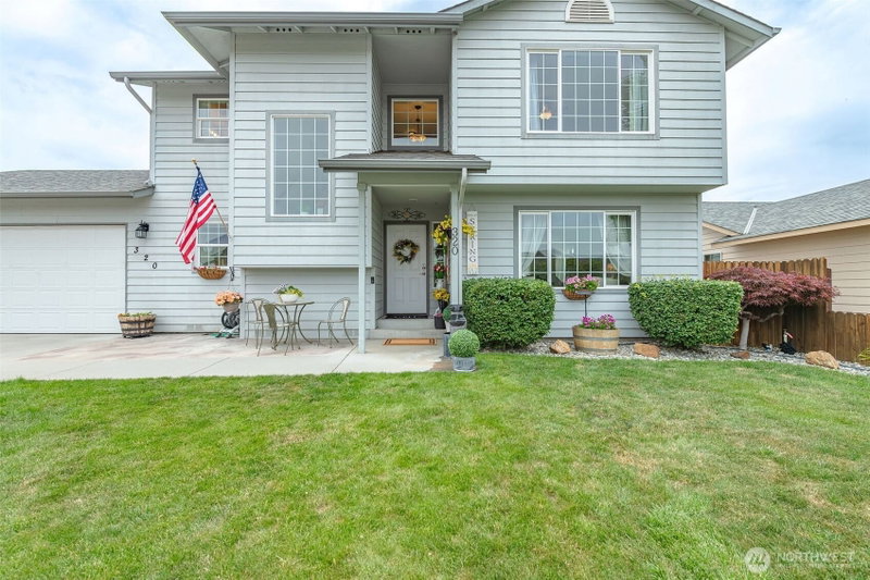 320 Manowar Lane photo 39