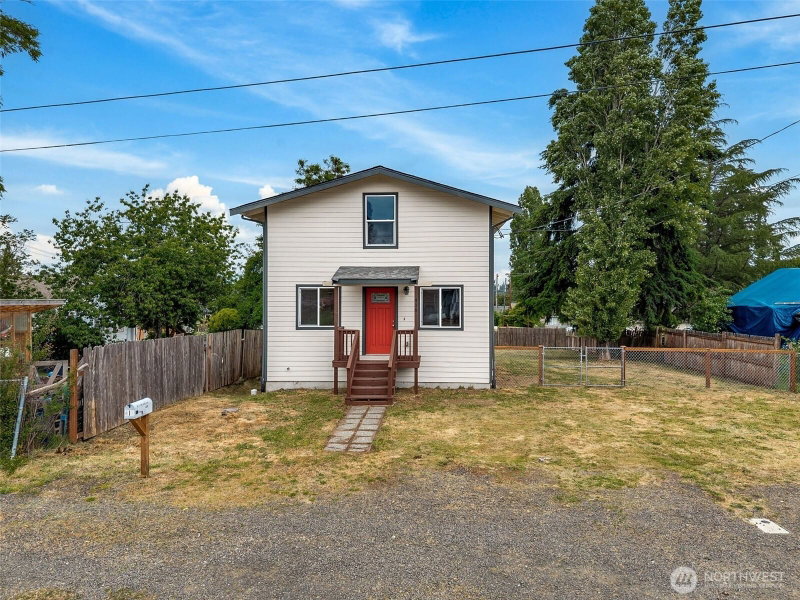 418 Dearborn Avenue photo 2