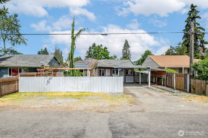 1627 120th Street S photo 2