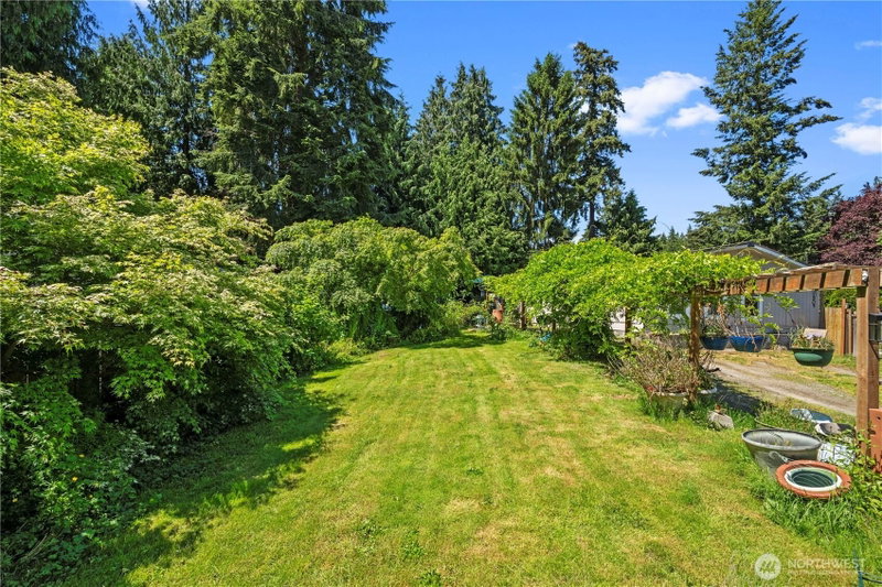 3036 Emerald Crescent Court photo 18