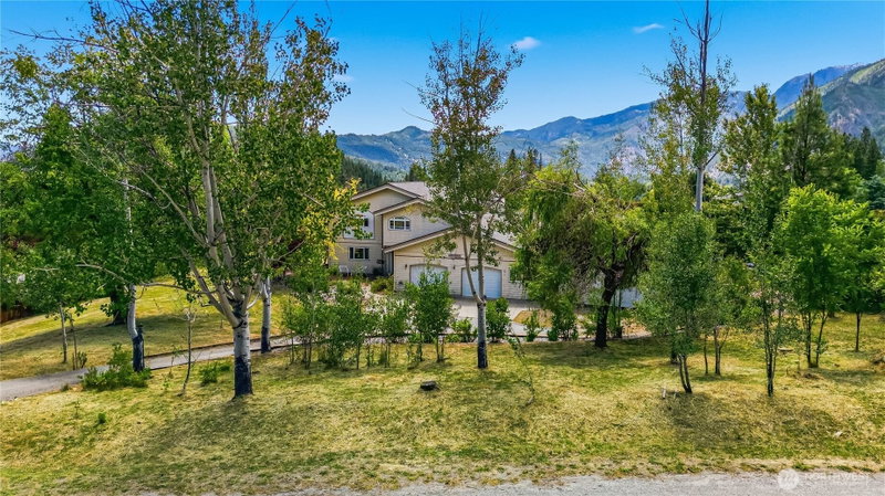 10735 Titus Road photo 1