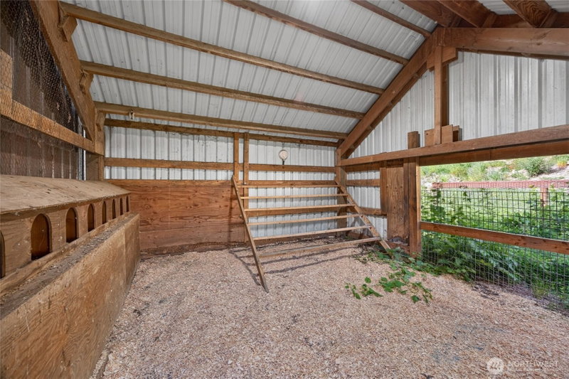 8442 US Highway 12 photo 40
