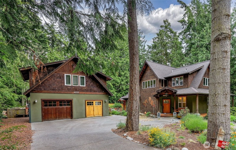 4642 Willamette Street photo 1