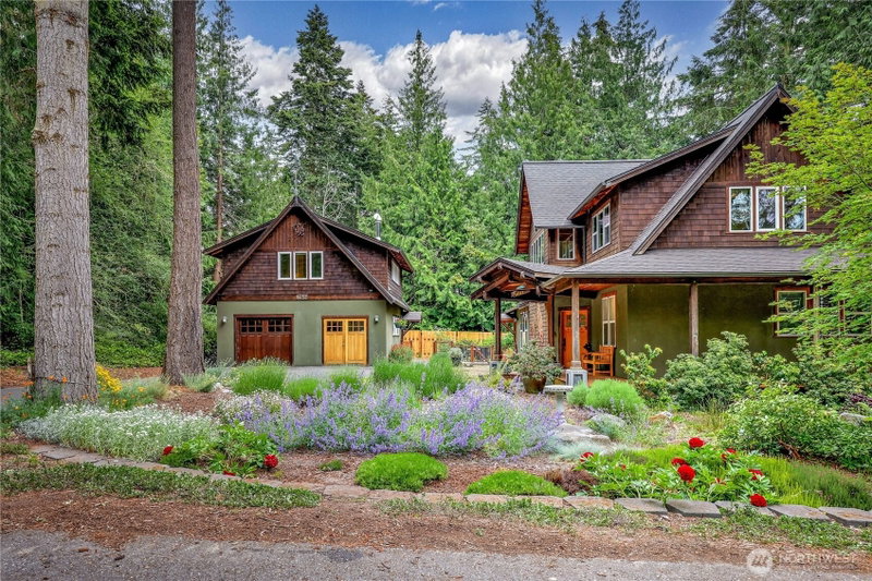 4642 Willamette Street photo 40
