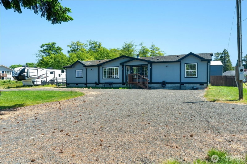 1900 Harding Road photo 2