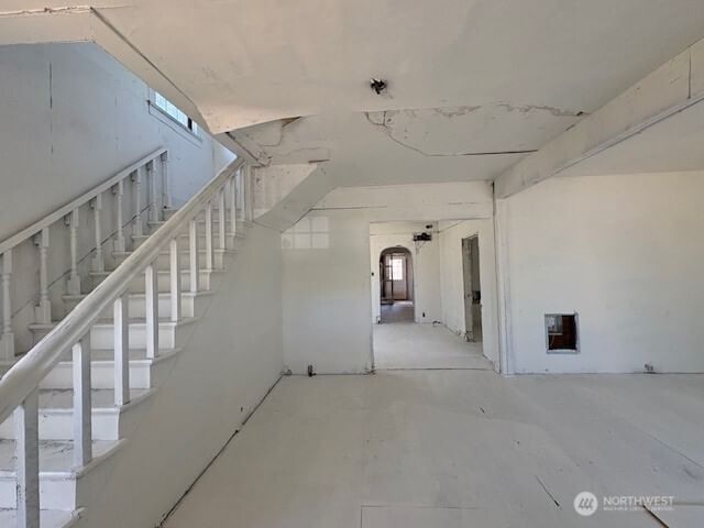 1106 W Chestnut Street photo 2