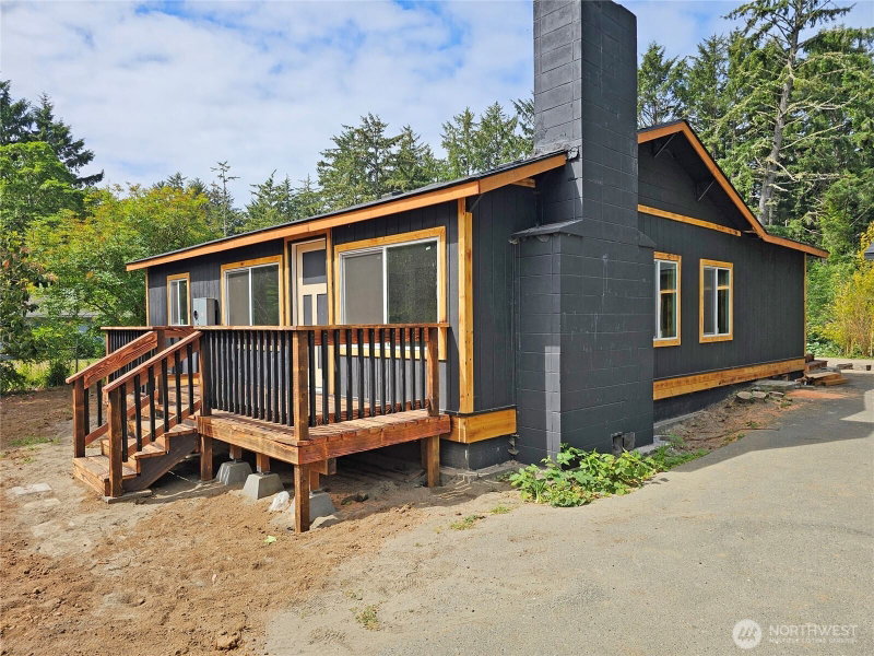 2231 SR 105 photo 1