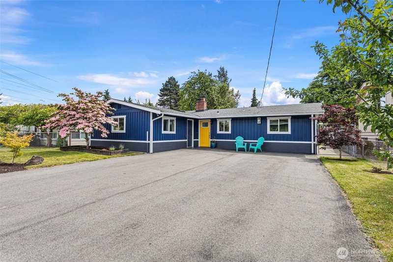 3533 S Austin Street photo 2
