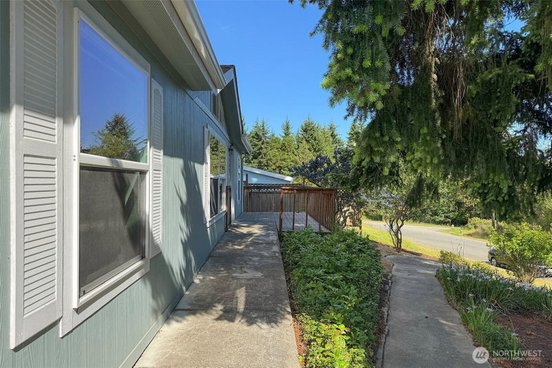 2532 W 16th Street photo 40