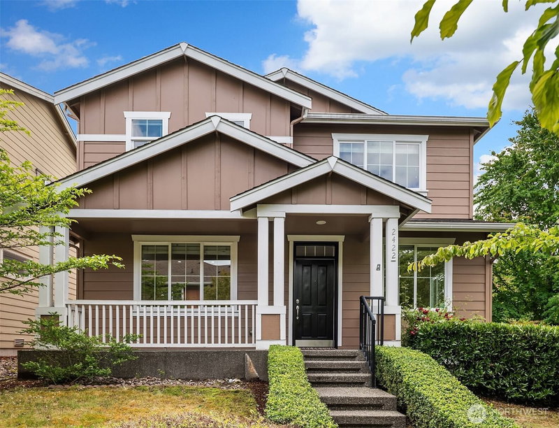 2422 NE Keystone Court photo 1