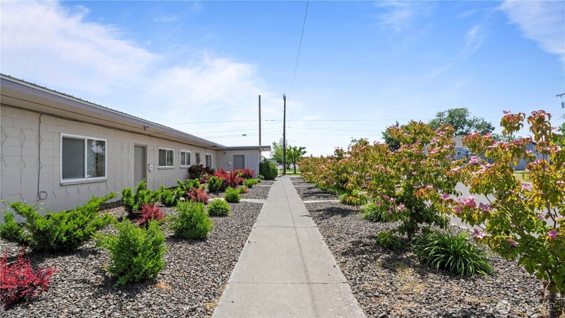 124 W Shoshone Street photo 1