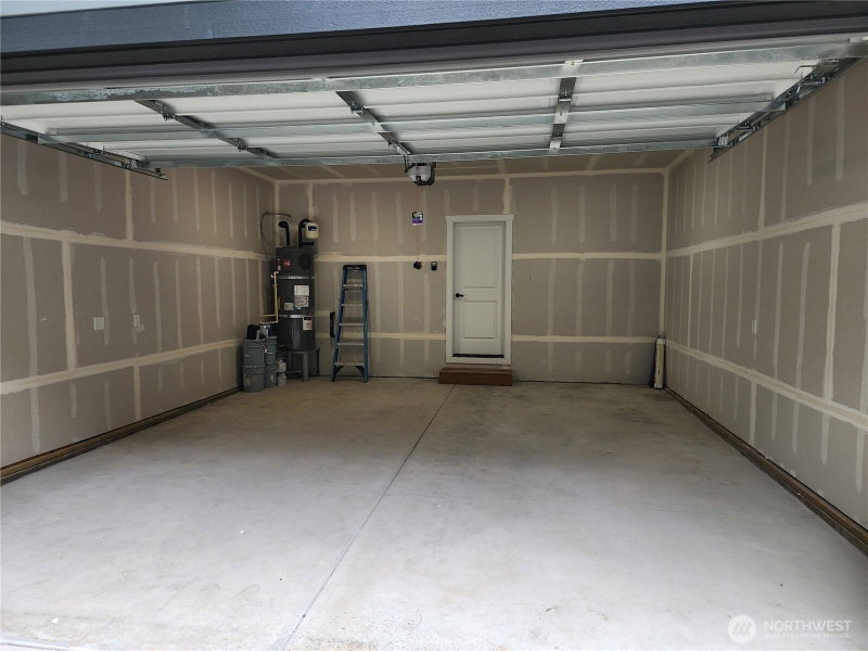 18702 Rampart Lane SE photo 31