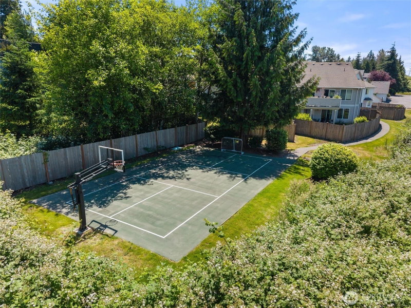 8917 Meridian Place NE #D102 photo 31
