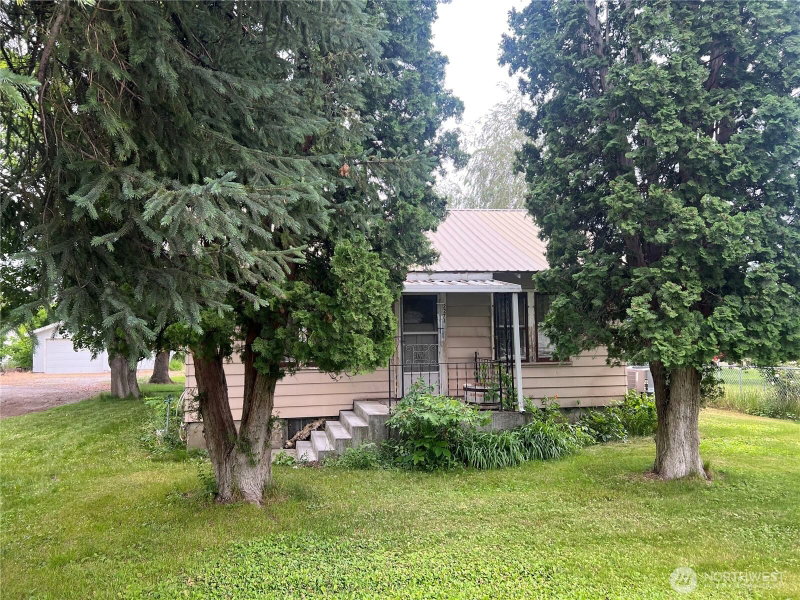 2274 Elmway photo 1