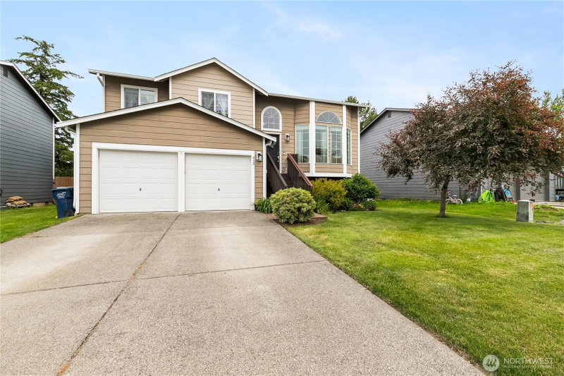 412 Allison Way photo 2