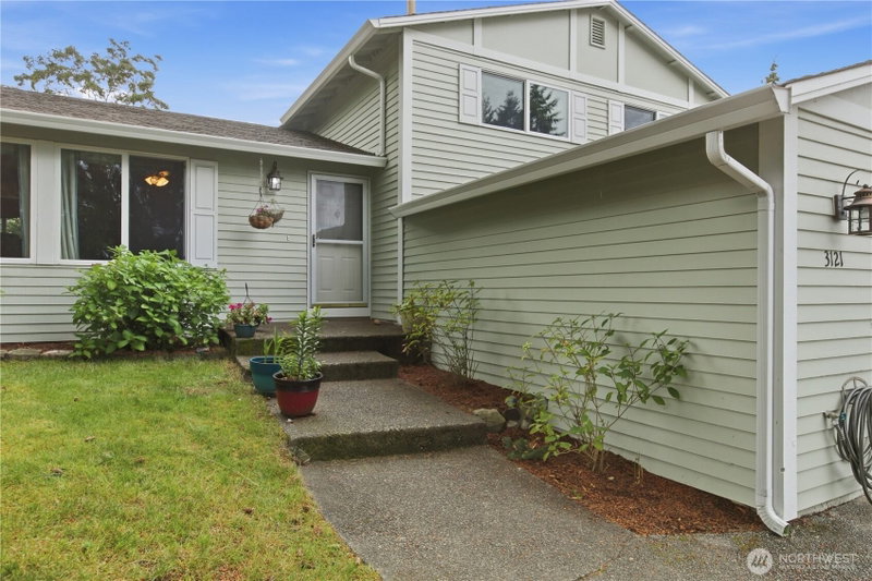 3121 SW 313th Place photo 2