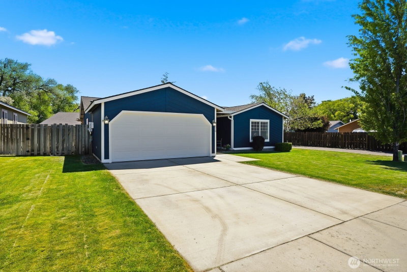 810 N Spokane Street photo 2