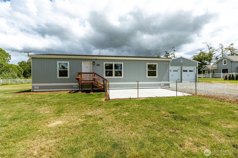 28510 SR 20 photo 2