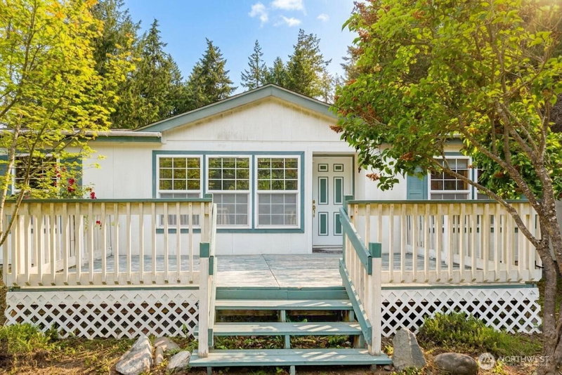 152 Charles Roberts Road photo 1