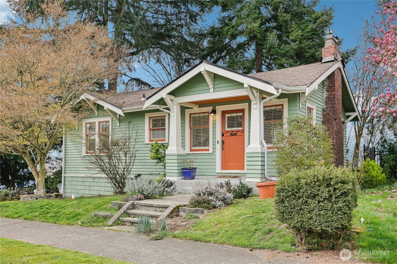 1911 12th Avenue S photo 2
