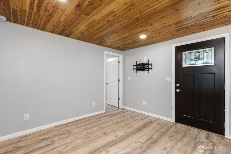 24817 51st Avenue E photo 2