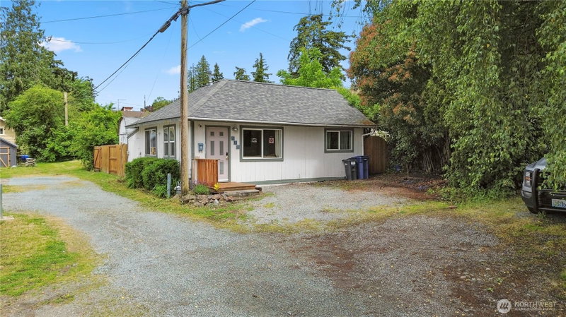 913 Broad Street photo 1