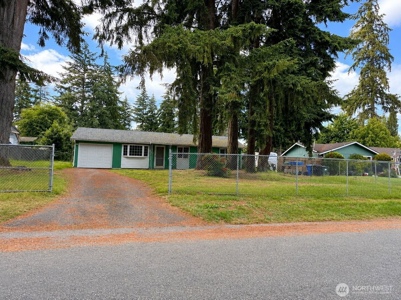 821 Gregory Way SE photo 14