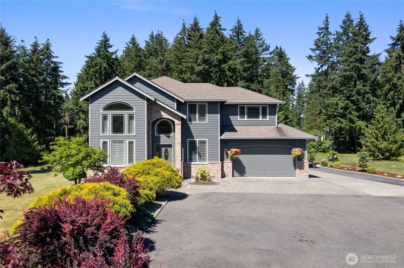 24714 64th Avenue E photo 2