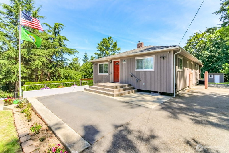 98 31st Avenue photo 36