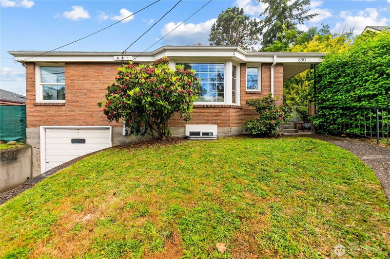 860 S 48th photo 33