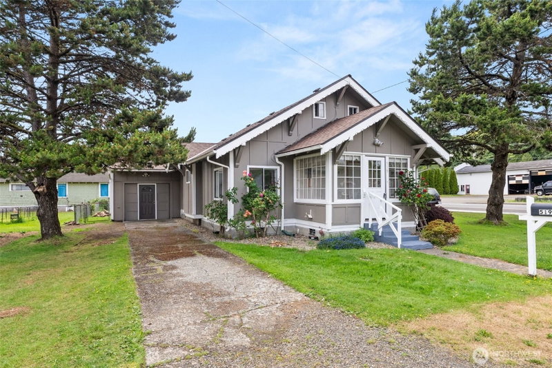519 Duffy Street photo 2