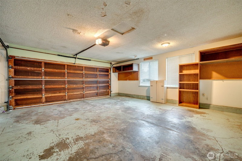 320 Fir Avenue photo 30