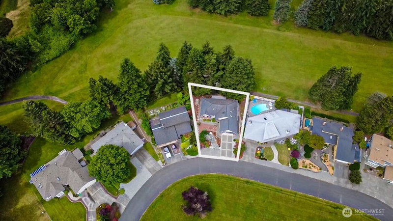 226 Hurricane Ridge Drive photo 2