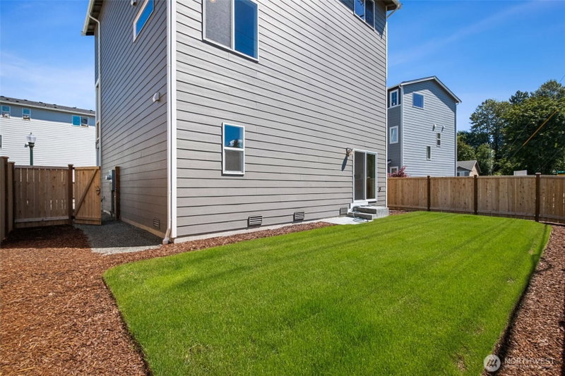 18527 SE 271st Court photo 27