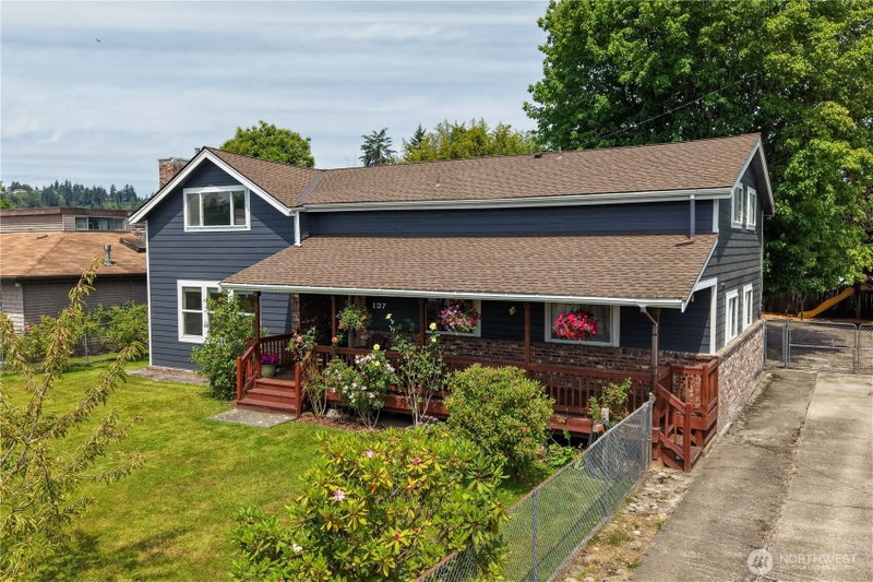 137 Wayne Avenue photo 2
