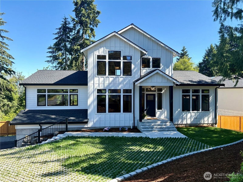 13820 Military Road E photo 1