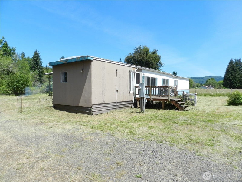 146 Damron Road photo 2