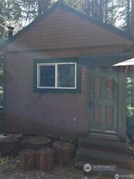 197 Cascade River Road photo 2