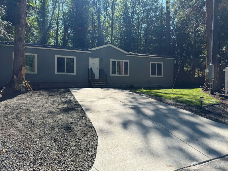 1118 Brentwood Drive photo 1