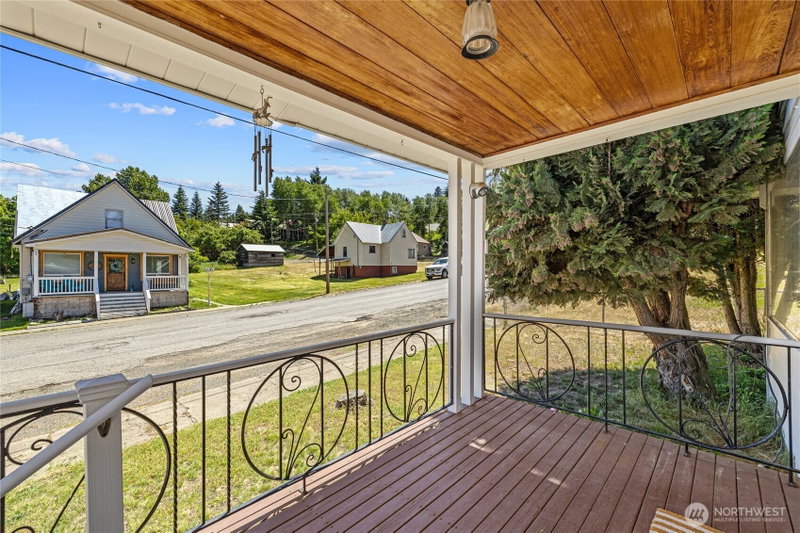 107 W Montana Avenue photo 2