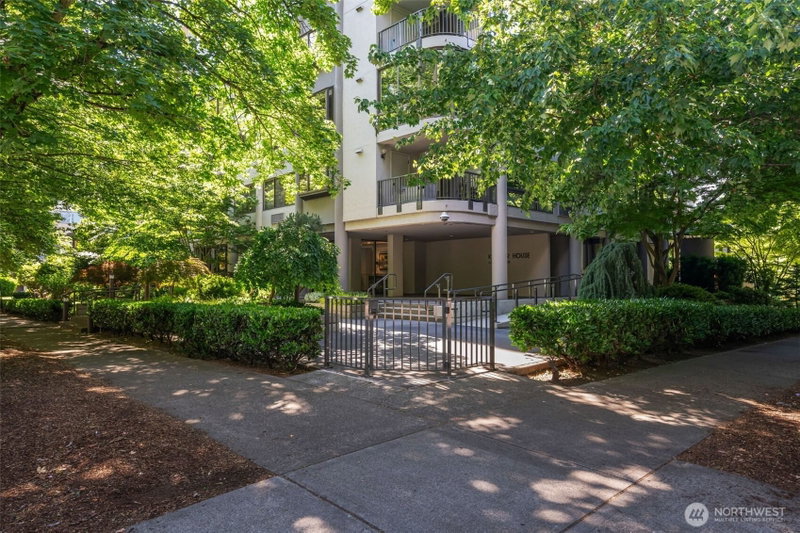 1120 Spring Street #202 photo 2