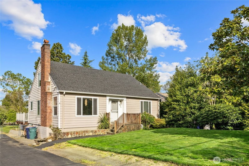 9334 E B Street photo 2