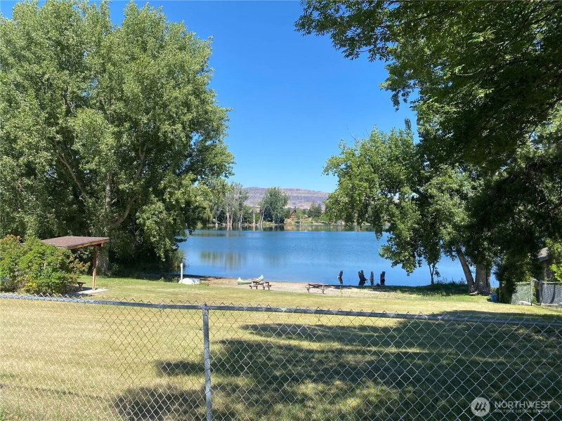 2961 Riviera Boulevard photo 28