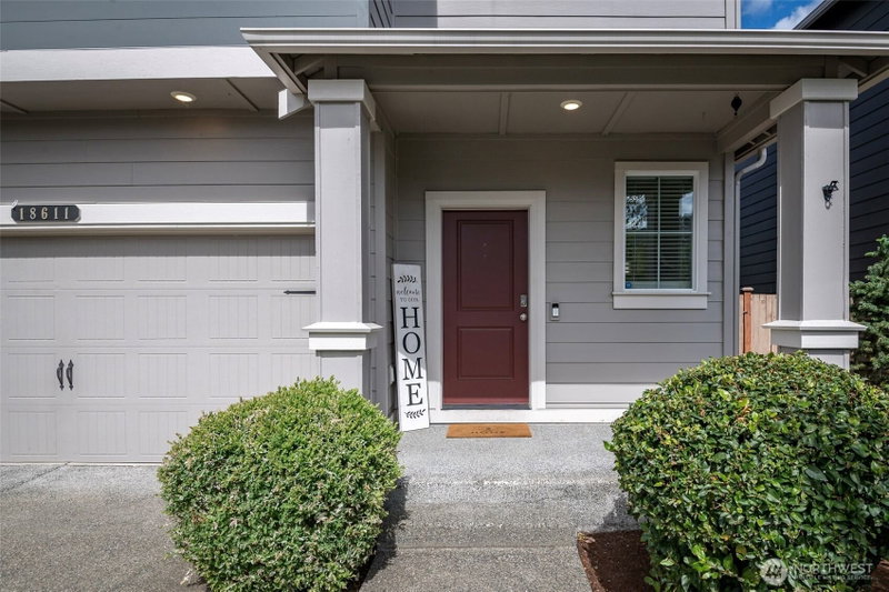 18611 111th Avenue E photo 2