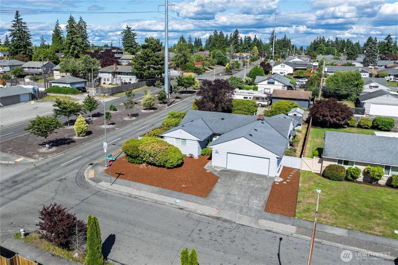 1845 N Highland Street photo 2