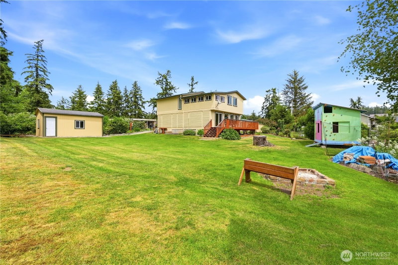 840 Wolverine Place photo 1