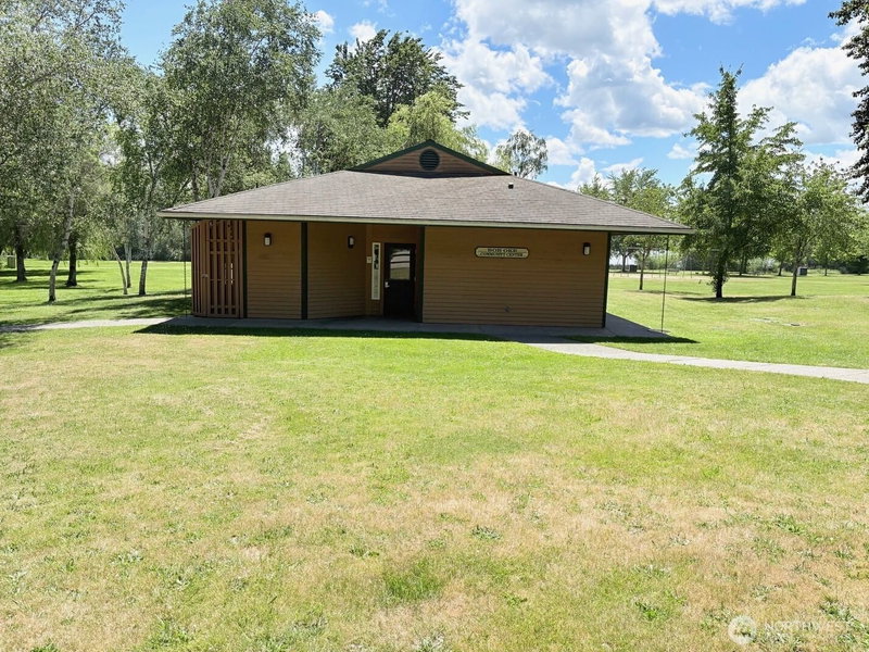 8706 Long Lake Road SE photo 31