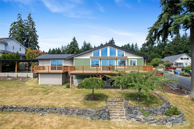 1268 Pilchuck Dr FI photo 2
