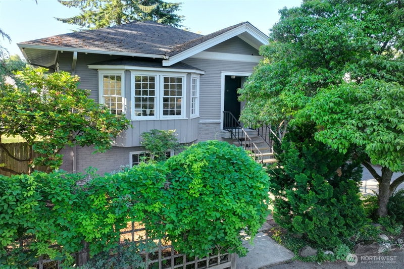 2112 N 132nd Street photo 2